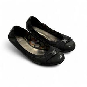 Coach leather ballet flats with silver logo women’s size 9 1/2